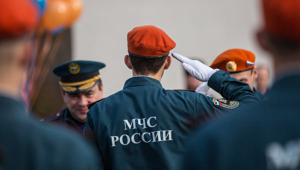 Курсанты-первокурсники Дальневосточной пожарно-спасательной академии МЧС России. Архивное фото